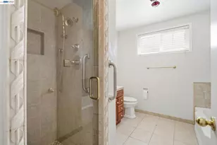 930 Castle St, San Leandro, CA 94578 - Photo 21