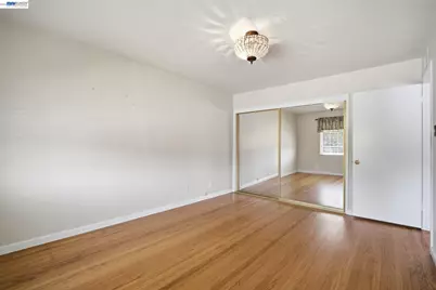 930 Castle St, San Leandro, CA 94578 - Photo 31