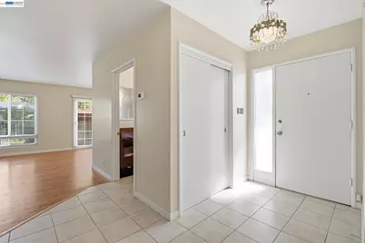 930 Castle St, San Leandro, CA 94578 - Photo 3
