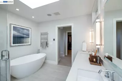 1235 Hawthorne St, Alameda, CA 94501 - Photo 87