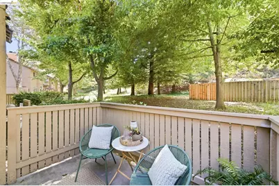 605 Forest Run, Hercules, CA 94547 - Photo 17