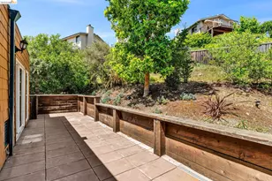 10 Sereno Cir, Oakland, CA 94619 - Photo 13