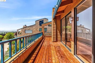 10 Sereno Cir, Oakland, CA 94619 - Photo 19
