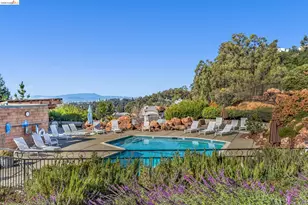 10 Sereno Cir, Oakland, CA 94619 - Photo 37