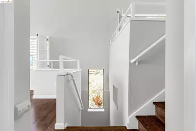 10 Sereno Cir, Oakland, CA 94619 - Photo 23