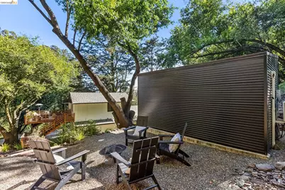 6742 Pinehaven Rd, Oakland, CA 94611 - Photo 35