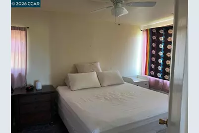 1324 Francis St, Crockett, CA 94525 - Photo 11