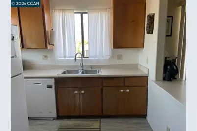 1324 Francis St, Crockett, CA 94525 - Photo 9