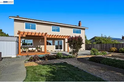 6086 Bellingham Dr, Castro Valley, CA 94552 - Photo 53