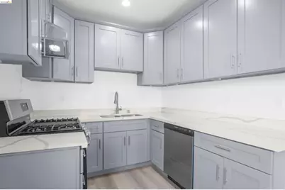 1002-4 36th St, Oakland, CA 94607 - Photo 3