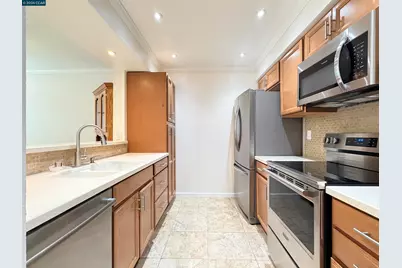 886 Valley Run, Hercules, CA 94547 - Photo 15