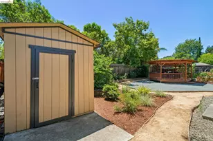 387 Gladys Dr, Pleasant Hill, CA 94523 - Photo 47