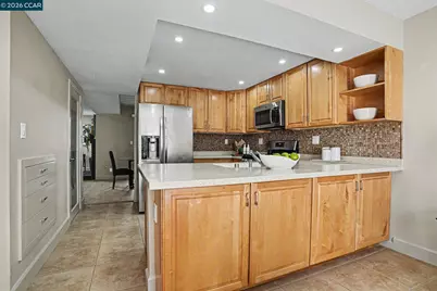 210 Carob Ln, Alameda, CA 94502 - Photo 11