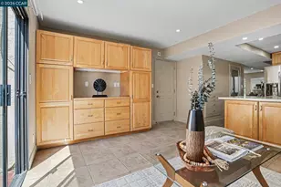 210 Carob Ln, Alameda, CA 94502 - Photo 13