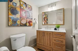 210 Carob Ln, Alameda, CA 94502 - Photo 29