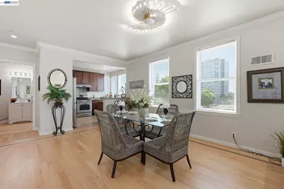 252 International Blvd #303, Oakland, CA 94606 - Photo 17