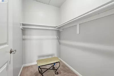 252 International Blvd #303, Oakland, CA 94606 - Photo 35