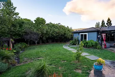 1199 Gamay Dr, Clayton, CA 94517 - Photo 33