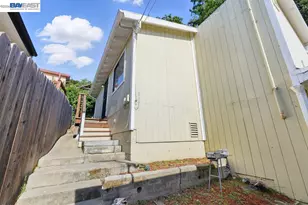 2506 Highland Ave, Oakland, CA 94606 - Photo 29