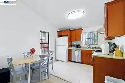 2506 Highland Ave, Oakland, CA 94606 - Photo 35