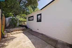 6366 Sunnymere Ave, Oakland, CA 94605 - Photo 25