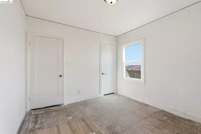 5465 Holland St, Oakland, CA 94601 - Photo 27
