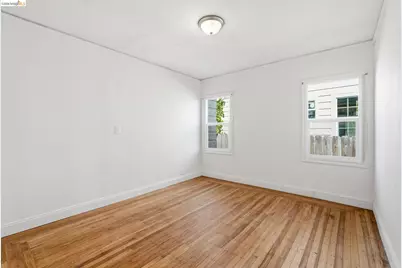 5465 Holland St, Oakland, CA 94601 - Photo 17