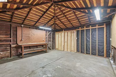 5465 Holland St, Oakland, CA 94601 - Photo 35