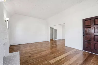5465 Holland St, Oakland, CA 94601 - Photo 39