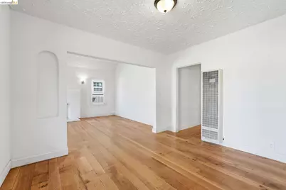 5465 Holland St, Oakland, CA 94601 - Photo 41