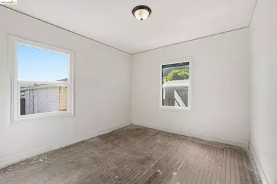 5465 Holland St, Oakland, CA 94601 - Photo 25