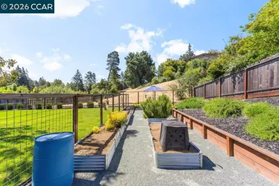 19 Lynwood Pl, Moraga, CA 94556 - Photo 45