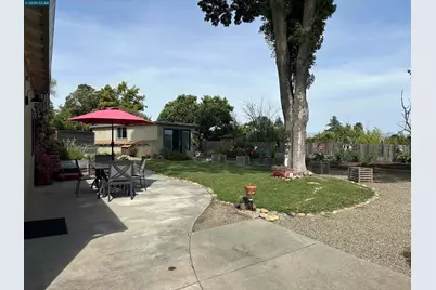 1941 Rainier Ct, Martinez, CA 94553 - Photo 17