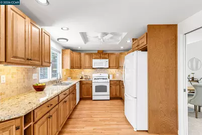 2240 Westwood Ln, Pittsburg, CA 94565 - Photo 19