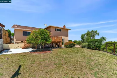 2240 Westwood Ln, Pittsburg, CA 94565 - Photo 43