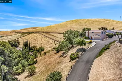 2240 Westwood Ln, Pittsburg, CA 94565 - Photo 53