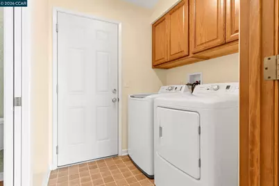 2240 Westwood Ln, Pittsburg, CA 94565 - Photo 27