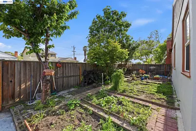 15274 Inverness St, San Leandro, CA 94579 - Photo 33