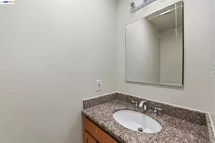 15274 Inverness St, San Leandro, CA 94579 - Photo 23
