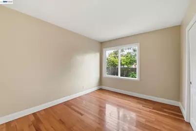 15274 Inverness St, San Leandro, CA 94579 - Photo 11