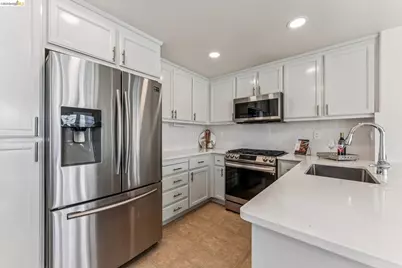 1753 Northshore Dr, Richmond, CA 94804 - Photo 13