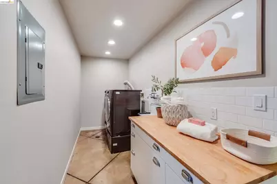 6048 Chelton Dr, Oakland, CA 94611 - Photo 33