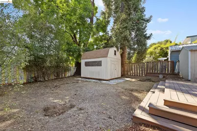 2143 28th St, Oakland, CA 94606 - Photo 81