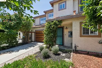 1393 Locust St, San Jose, CA 95110 - Photo 3