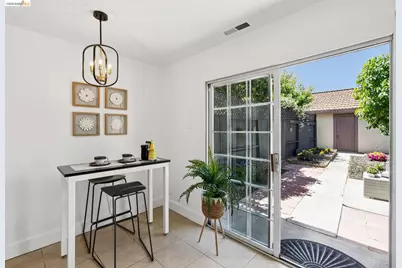 1393 Locust St, San Jose, CA 95110 - Photo 13