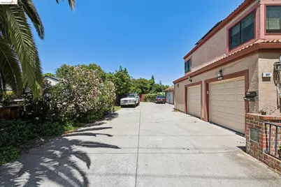 1393 Locust St, San Jose, CA 95110 - Photo 39