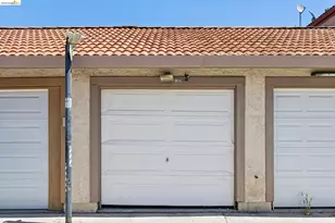 1393 Locust St, San Jose, CA 95110 - Photo 37