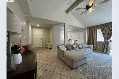 3225 Islewood Ct, Antioch, CA 94531 - Photo 9