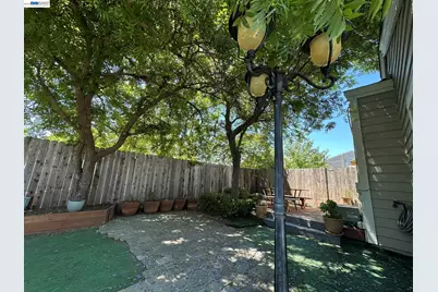 3225 Islewood Ct, Antioch, CA 94531 - Photo 59