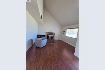621 Chyrl Way, Suisun City, CA 94585 - Photo 5
